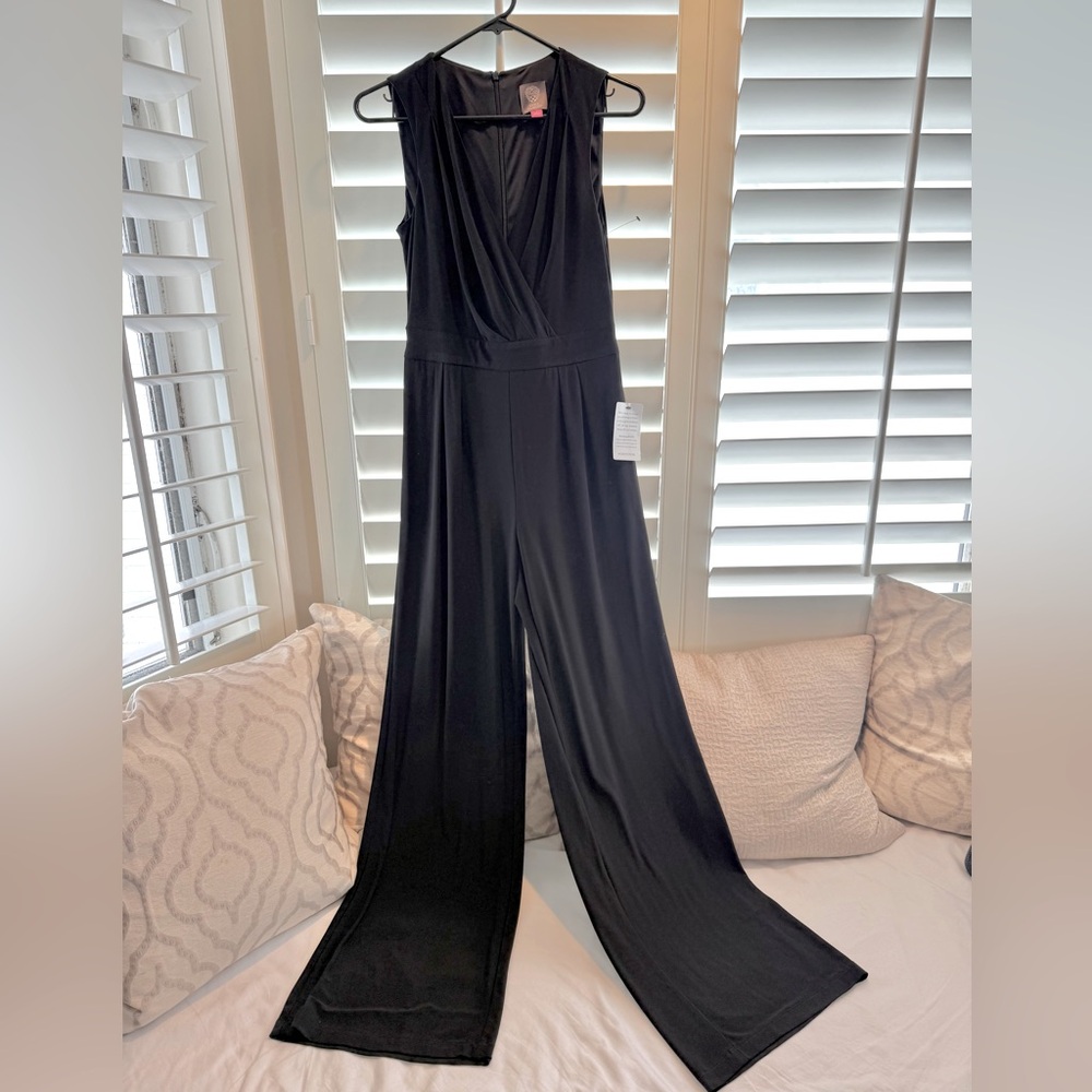 Elegant Black NWT Vince Camuto V Sleeveless Wide-Leg Jumpsuit